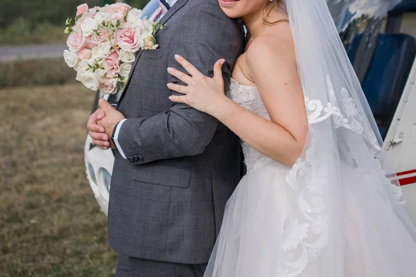 Menyasszony Vőlegény Együtt Egy Esküvőn — Stock Fotó