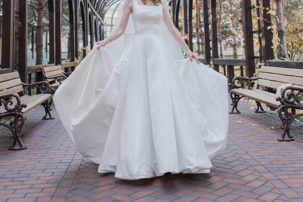 bride alone in the park