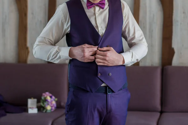 Man Purple Suit — Stock Photo, Image