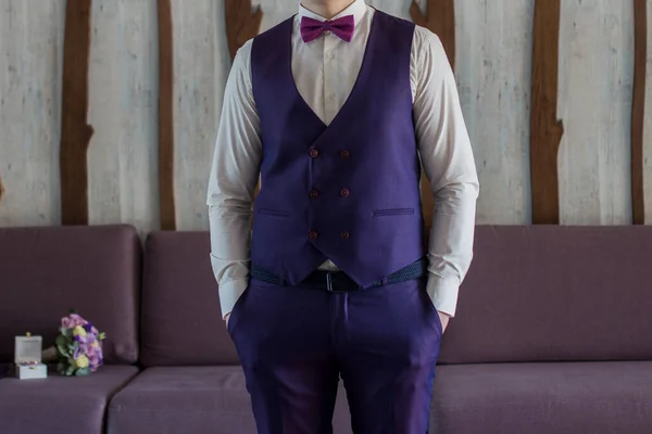 Man Purple Suit — Stock Photo, Image