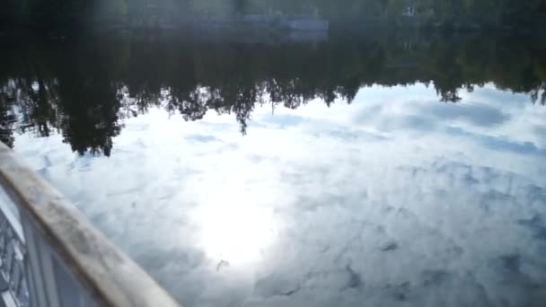 Reflet Ciel Dans Lac — Video