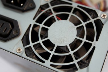 bilgisayar güç kaynağı vantilatörü