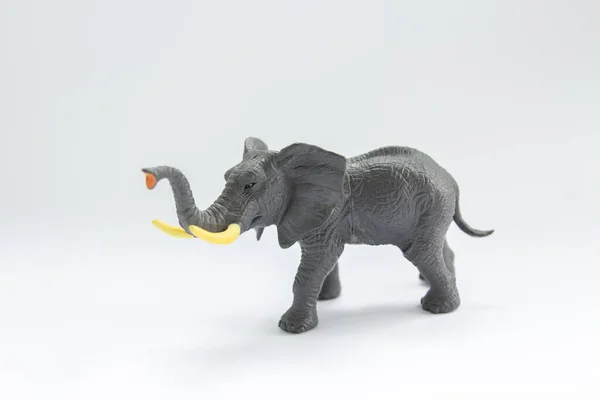 Elefante Brinquedo Fundo Branco — Fotografia de Stock