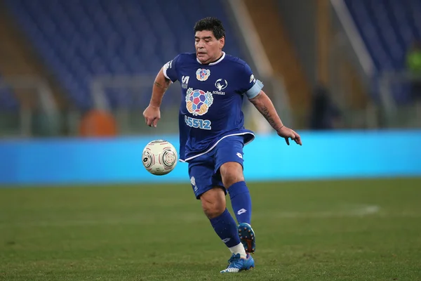 Diego Maradona in action — Stock Photo, Image