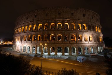 Colosseum Earth Hour için ışıkları ile