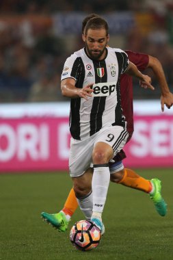 Maç sırasında eylem Higuain 