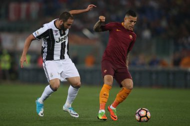 Higuain ve Manolas eylem 