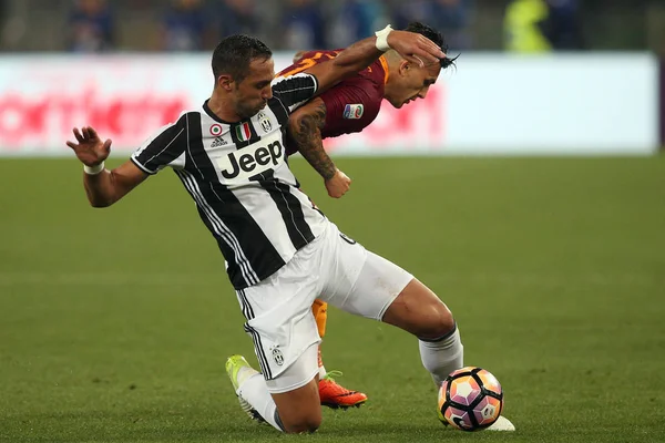 Benatia และ Paredes ในการกระทํา — ภาพถ่ายสต็อก