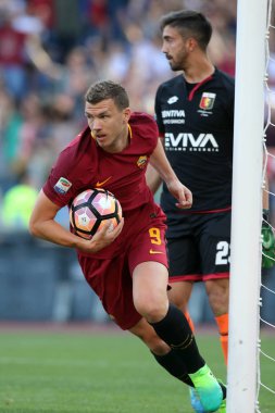 Seria A lig maçı olarak Roma Rakip Genoa - son maç Francesco Tot