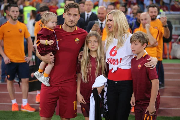 Seria A liga jako Roma vs. Janov-poslední zápas Francesco Totti — Stock fotografie