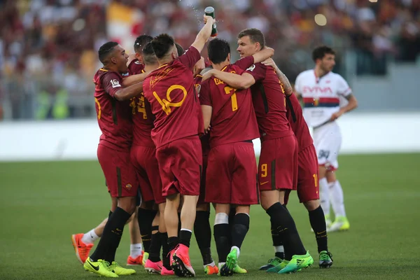 Seria A ligový zápas jako Romové vs Janov - poslední zápas Francesco Tot — Stock fotografie
