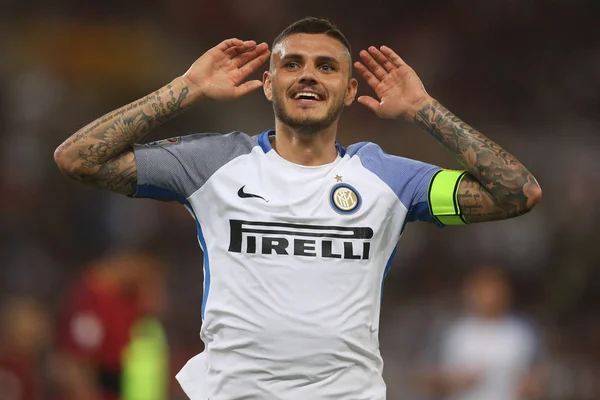 Seria A League ตรงกับโรมากับ FC Inter — ภาพถ่ายสต็อก