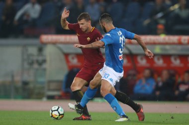 Dzeko ve Hysaj futbol maçı sırasında eylem  