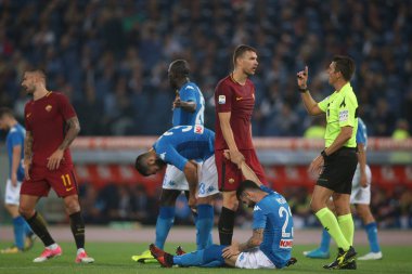 Hysaj futbol maçı sırasında eylem