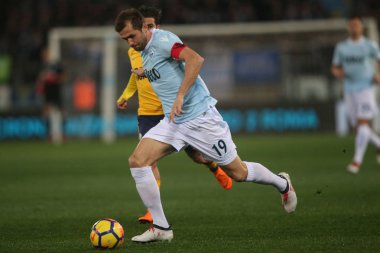 Rome, İtalya - 19 Şubat 2018: Lulic maç Lazio vs Verona Roma Stadio Olimpico sırasında eylem