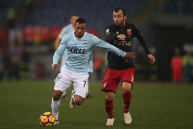 Rome, İtalya - 4 Şubat 2018: Nani ve Pandev maç Lazio rakip Genoa Roma Stadio Olimpico sırasında eylem
