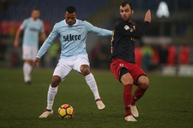 Rome, İtalya - 4 Şubat 2018: Nani ve Pandev maç Lazio rakip Genoa Roma Stadio Olimpico sırasında eylem