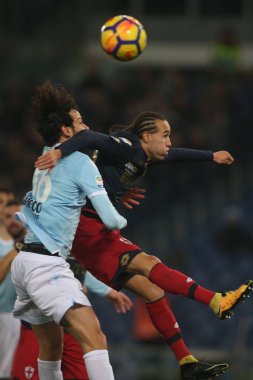 Rome, İtalya - 4 Şubat 2018: Parolo ve Laxalt maç Lazio rakip Genoa Roma Stadio Olimpico sırasında eylem