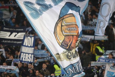 Rome, İtalya - 19 Şubat 2018: Ss Lazio curva nord maç Lazio vs Verona Roma Stadio Olimpico sırasında eylem