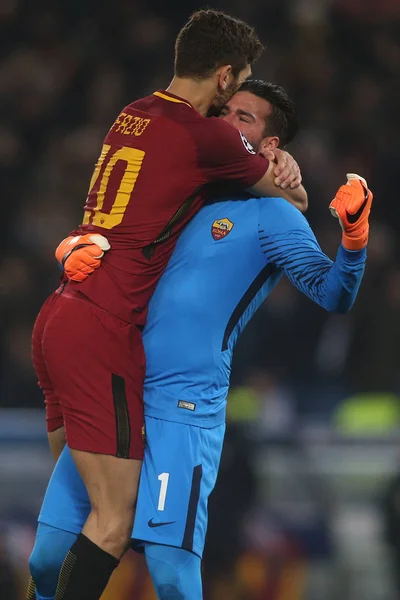 UEFA Champions League: Como Roma vs Shakhtar Donetsk —  Fotos de Stock