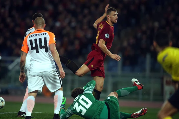 UEFA Champions League: Como Roma vs Shakhtar Donetsk —  Fotos de Stock