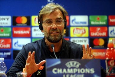 Rome, İtalya - 5 Mayıs 2018: Jürgen Klopp basın toplantısında Uefa Şampiyonlar Ligi maç önce Roma olarak Rakip Liverpool Roma Olimpiyat Stadyumu.
