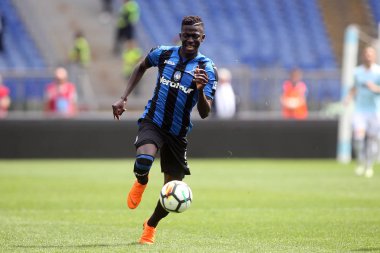 Rome, İtalya - 06 Mayıs 2018: Stadio Olimpico, Roma, İtalya. Serie A. Ss Lazio vs Atalanta. Musa Barrow eylem sırasında Serie A futbol maç Lazio vs Atalanta Roma Stadio Olimpico