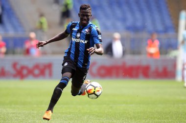 Rome, İtalya - 06 Mayıs 2018: Stadio Olimpico, Roma, İtalya. Serie A. Ss Lazio vs Atalanta. Musa Barrow eylem sırasında Serie A futbol maç Lazio vs Atalanta Roma Stadio Olimpico