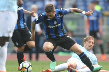 Rome, İtalya - 06 Mayıs 2018: Stadio Olimpico, Roma, İtalya. Serie A. Ss Lazio vs Atalanta. Papu Gomez eylem sırasında Serie A futbol maç Lazio vs Atalanta Roma Stadio Olimpico