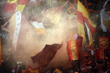 13.05.2018. Stadio Olimpico, Roma, İtalya. Serie A. Rakip Fc Juventus. Serie A futbol sırasında eylem olarak Roma Sud Curva destekçileri olarak Roma vs Roma Stadio Olimpico Juventus maç