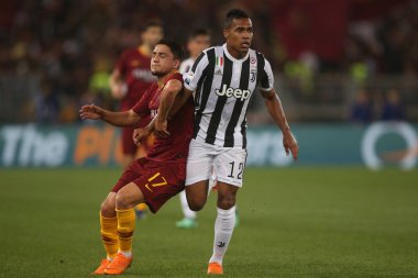 13.05.2018. Stadio Olimpico, Roma, İtalya. Serie A. Rakip Fc Juventus. Alex Sandro ve altında Serie A sırasında eylem futbol maçı olarak Roma Rakip Juventus Roma Stadio Olimpico