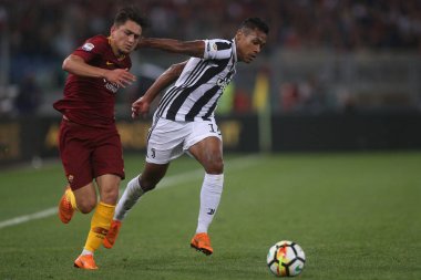 13.05.2018. Stadio Olimpico, Roma, İtalya. Serie A. Roma vs Fc Juventus.Under ve Alex Sandro Serie A futbol sırasında eylem olarak Roma Rakip Juventus Roma Stadio Olimpico maç.