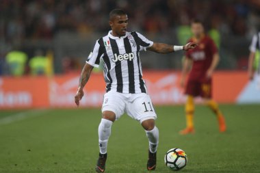 13.05.2018. Stadio Olimpico, Roma, İtalya. Serie A. Rakip Fc Juventus. Douglas Costa eylem sırasında Serie A futbol maç olarak Roma Rakip Juventus Roma Stadio Olimpico