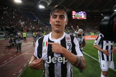 13.05.2018. Stadio Olimpico, Roma, İtalya. Serie A. Rakip Fc Juventus. Paulo Dybala, Juventus, yedinci ardışık Scudetto Serie A futbol maçı rakip Juventus Roma Stadio Olimpico sonunda kutluyor.