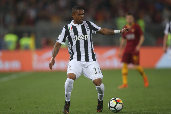 13.05.2018. Stadio Olimpico, Rome, Italy. Serie A. AS Roma vs FC Juventus. Douglas Costa in action during the Serie A football match As Roma vs Juventus at Stadio Olimpico in Rome