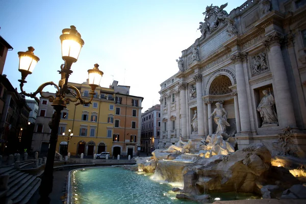 Roma Italy May 2020 Trevi Fountain Deserted Rome First Weekend — Stock Photo, Image