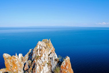 Baykal Gölü yaz manzara, görünümden bir uçurum, Rusya Federasyonu