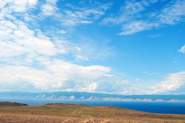 Baykal Gölü yaz manzara, görünümden bir uçurum, Rusya Federasyonu