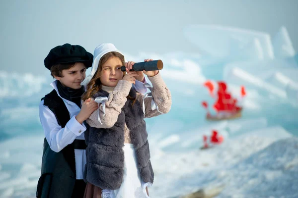 Winter Children Playing Pirates Looking Spyglass Iceberg — Stock Photo, Image