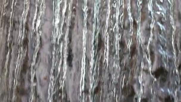 Close Beelden Van Prachtige Kleine Waterval Slow Motion Voor Achtergrond — Stockvideo