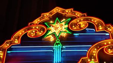 Hollywood El Capitan Tiyatrosu 'nun yakın çekim görüntüleri.
