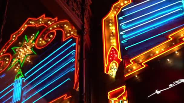 Gros Plan Hollywood Capitan Theater Neon Lights Nuit — Video