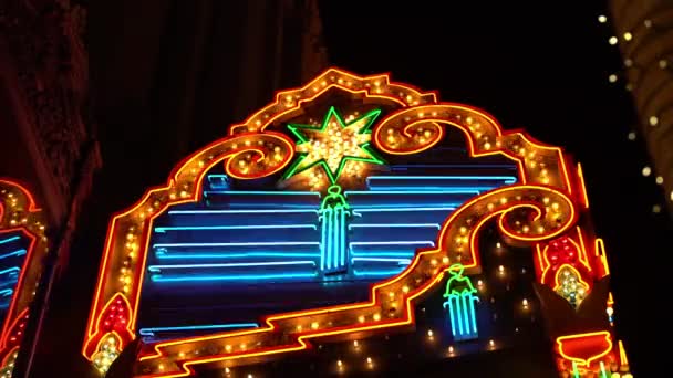 Riprese Ravvicinate Hollywood Capitan Theater Neon Lights Notte — Video Stock