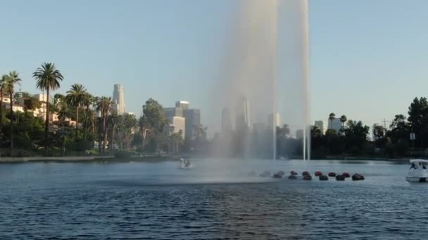 Echo Park Lake Fountain Los Angeles Sunset Aerial Shot Right — Stock video