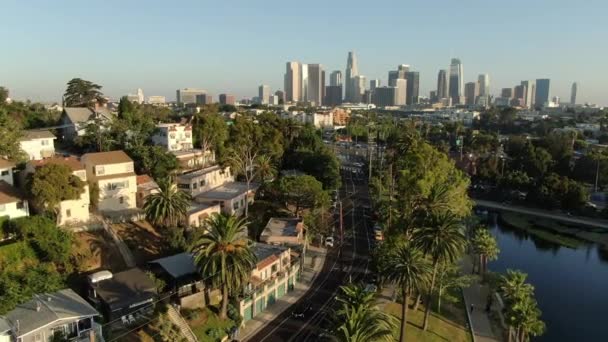 Echo Park Los Angeles Downtown Skyline Sunset Aerial Shot Elevate — стоковое видео