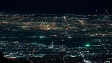 Mt. Wilson 'dan Los Angeles hava görüntüleri gece çöküyor.