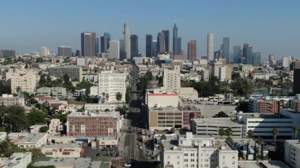 Los Angeles Skyline 6Th Street Lafayette Park Aerial Shot Rastreamento — Vídeo de Stock