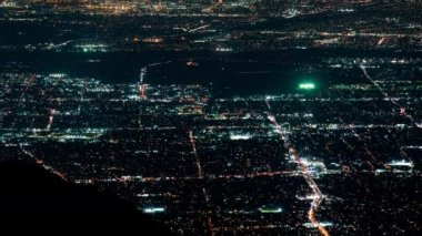 Mt. Wilson 'dan Los Angeles hava görüntüleri gece çöküyor.