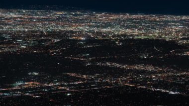 Mt. Wilson 'dan Los Angeles hava görüntüleri gece çöküyor.