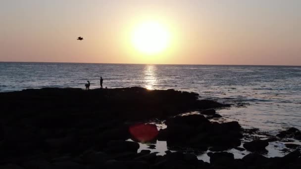 Palos Verdes White Point Fisherman Sunset Silhouettes Tourner Droite — Video